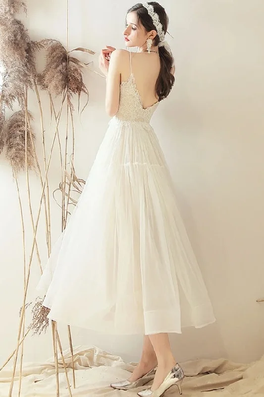 Classy Spaghetti Straps Tulle Backless Beach Wedding Dress Y0262