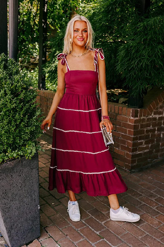 Simply Glowing Midi in Maroon